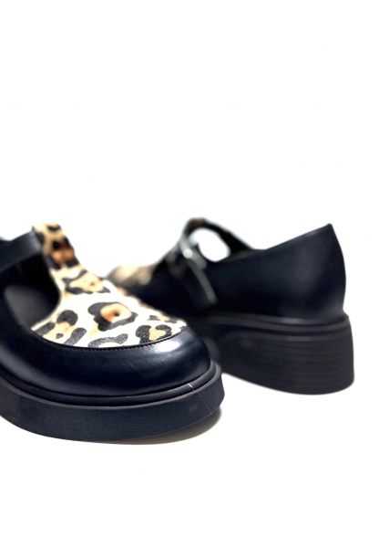 Leopar Detaylı Siyah Mary Jane Ayakkabı mary