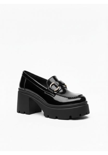  Siyah Rugan Tokalı Kalın Taban Kadın Loafer 849₺ yumi
