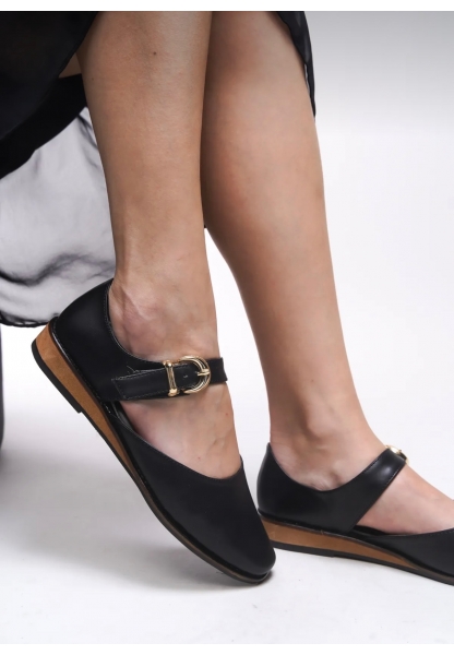 Klasik Gold Tokalı Siyah Loafer aden