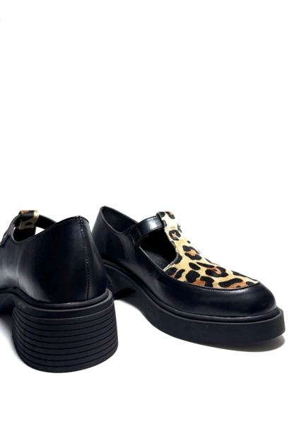 Leopar Detaylı Siyah Mary Jane Ayakkabı mary