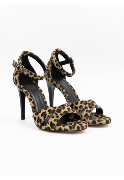 Leopar Desenli Topuklu Ayakkabı lura 599₺