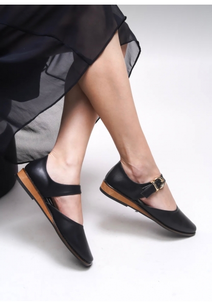 Klasik Gold Tokalı Siyah Loafer aden