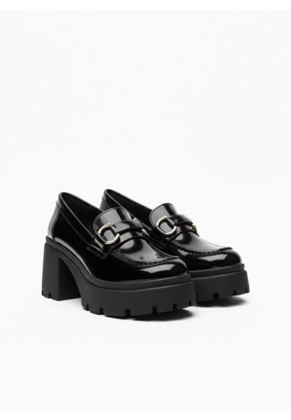  Siyah Rugan Tokalı Kalın Taban Kadın Loafer 849₺ yumi