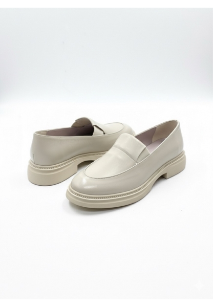 Krem Klasik Kalın Tabanlı Düz Loafer Ayakkabı 849₺ | RGL995