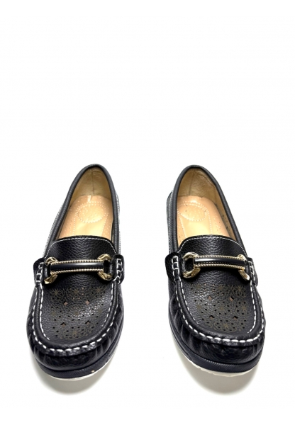 Metal Tokalı Delikli Siyah Kadın Loafer Metak