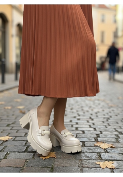 Bej Rugan Tokalı Kalın Taban Kadın Loafer 849₺ yumi