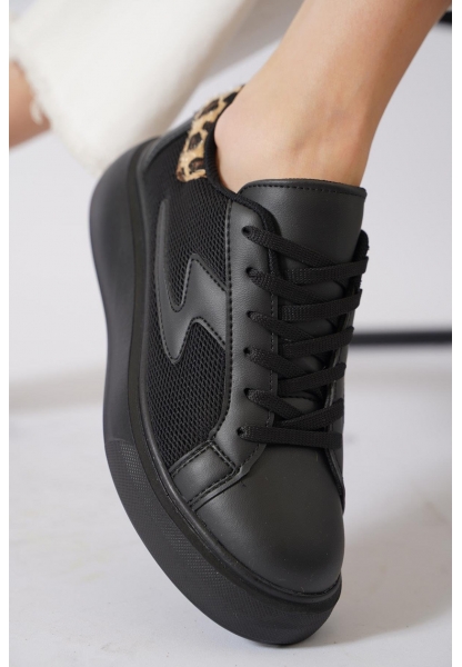 Leopar Detaylı Siyah Kalın Taban Fileli Sneaker pene