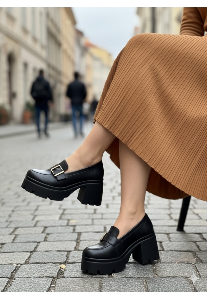 Klasik Kalın Tabanlı Siyah Tokalı Topuklu Loafer 849₺ loa