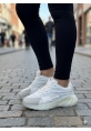 Beyaz Renk Şeffaf Taban Spor Ayakkabı 699₺ flet